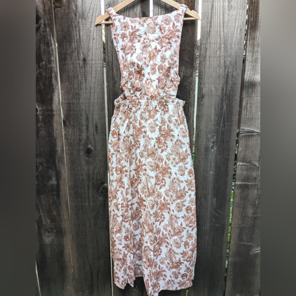 Petal & Pup Open Back Esther Dress - Tan Floral - Size 8